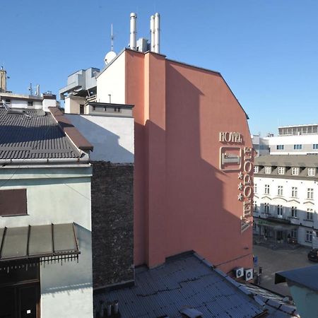 Old Town Sky Apartment クラクフ エクステリア 写真